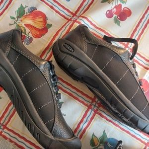 New!💥 Keen Sneakers